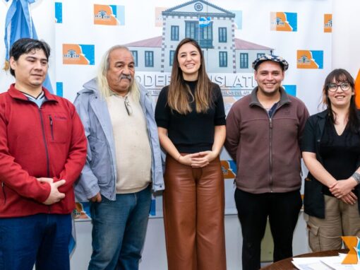 Avis pour que les peuples autochtones participent au Conseil consultatif provincial des forêts natives (Radio Universidad, le 26/8/2024)