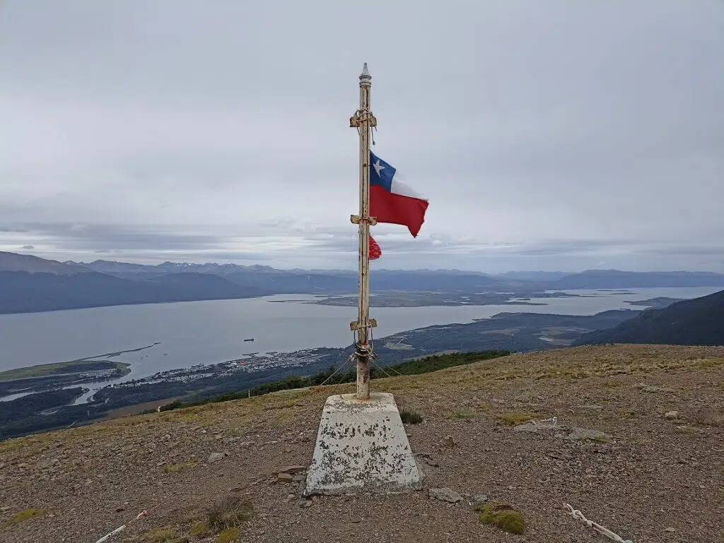 cerro bandera puerto williams île navarino cap horn magallanes chili patagonie