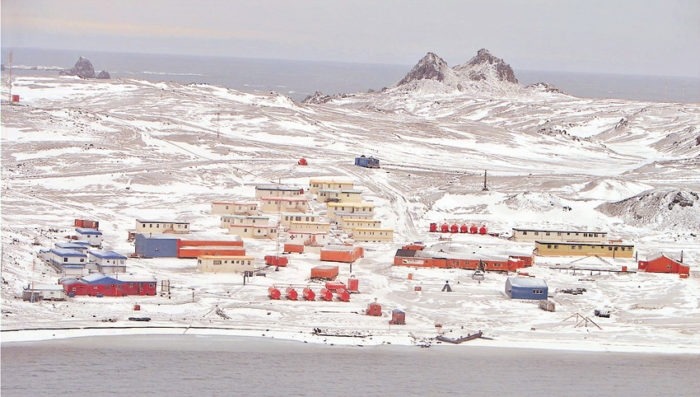 Arquitectura Antártica: al rescate del patrimonio en un lugar estratégico del planeta (DICYT, 2/6/2021)