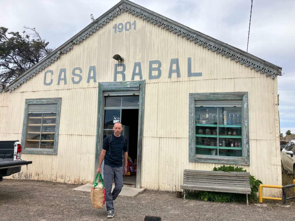 epicerie casa rabal camarones patagonie argentine escale en voilier atlantique sud