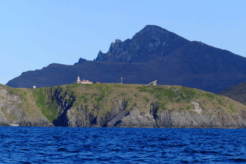 Où se trouve le cap Horn? Localisation et caractéristiques d'un point géographique mythique 7 phare du cap horn cinquantiemes hurlants reserve de biosphere cabo de hornos