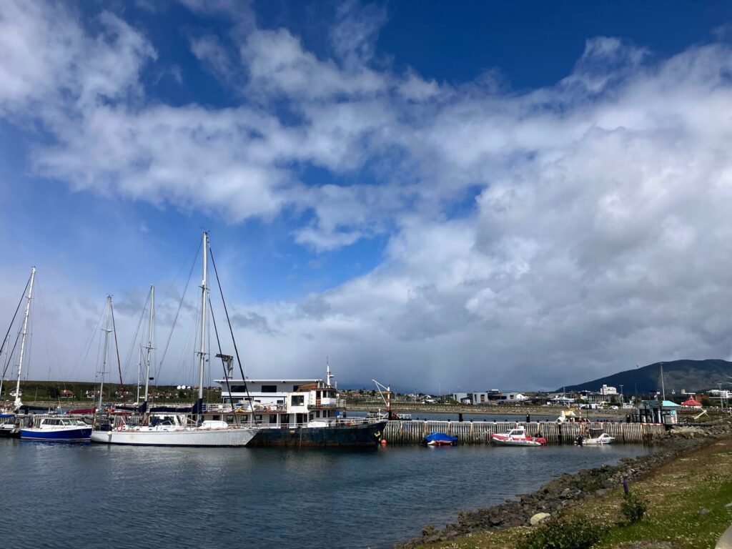 l'antarctique en voilier avec le navire Milagro de l'association Karukinka