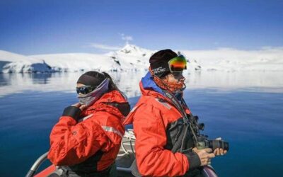 Pour quelles raisons les scientifiques vont-ils placer des micros au fond de l’Antarctique ?